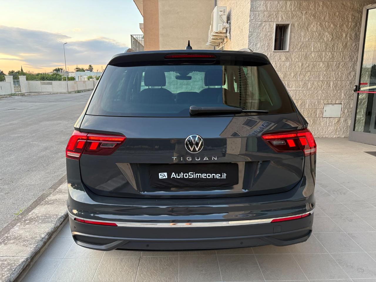VOLKSWAGEN Tiguan 2.0 TDI 150 CV SCR DSG Life - 6