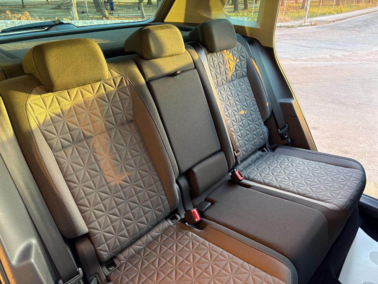 VOLKSWAGEN Tiguan 2.0 TDI 150 CV SCR DSG Life - 22