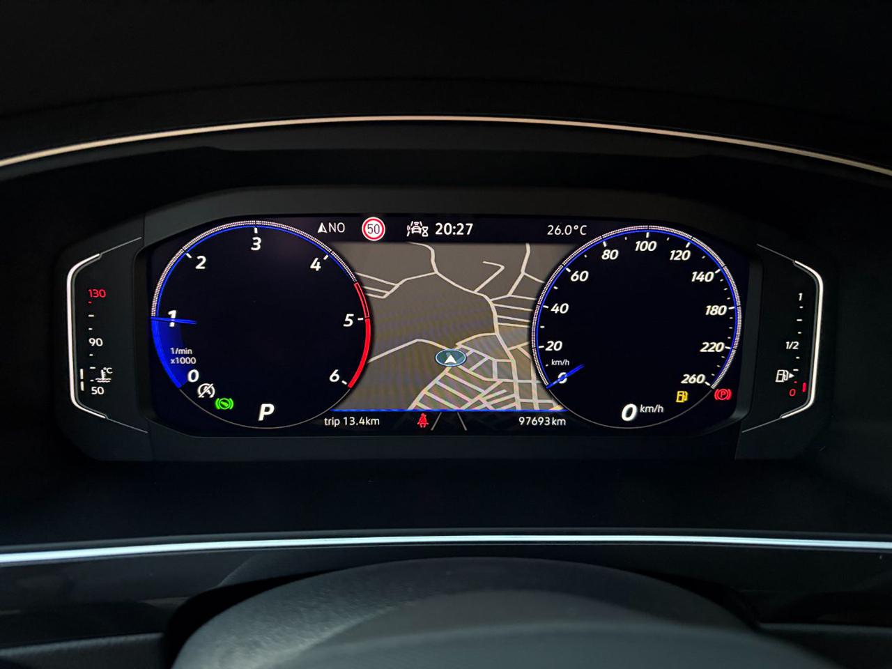VOLKSWAGEN Tiguan 2.0 TDI 150 CV SCR DSG R-Line LUCI AMBIENTE - 30