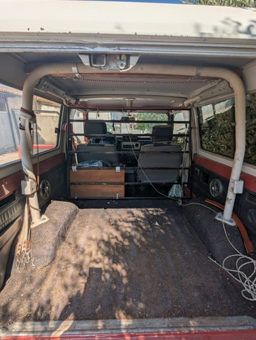 TOYOTA Land Cruiser 2.5 turbodiesel hard-top Bj-73 - 9