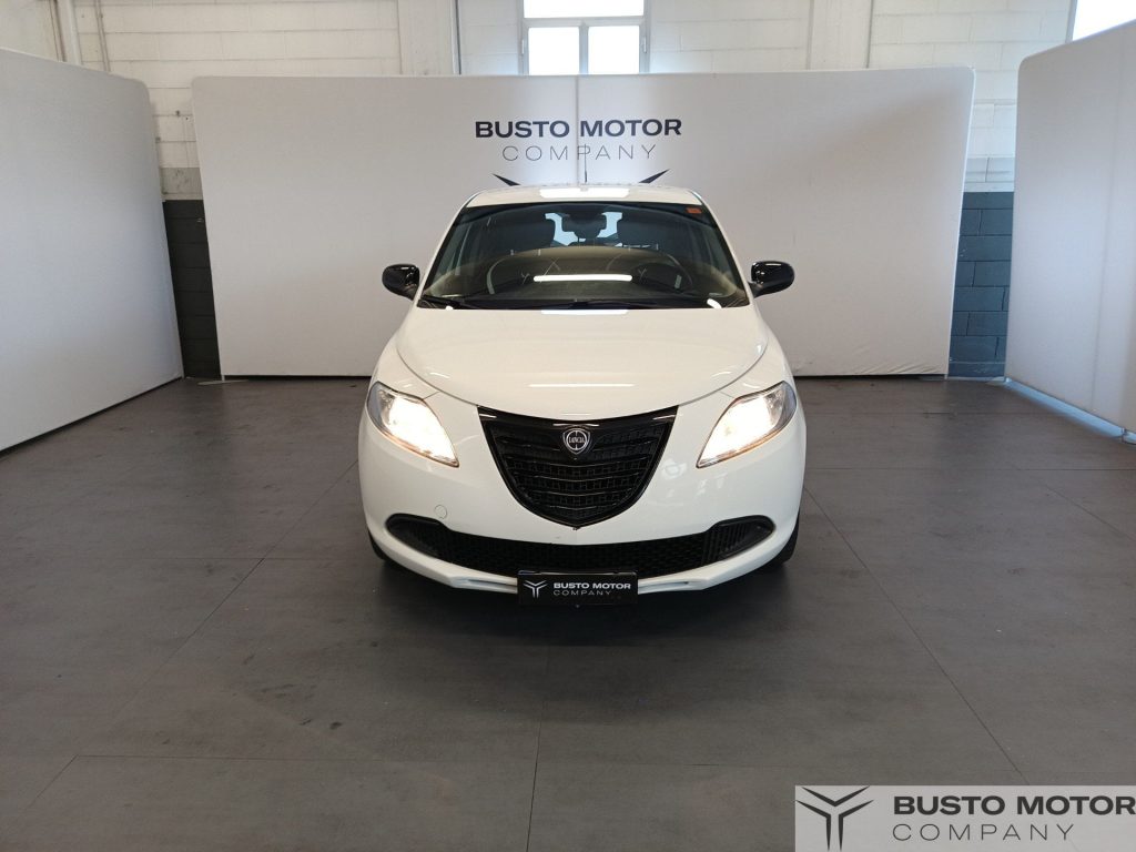 LANCIA Ypsilon Ypsilon 1.2 8v Gold c/CL 69cv E6 - 2