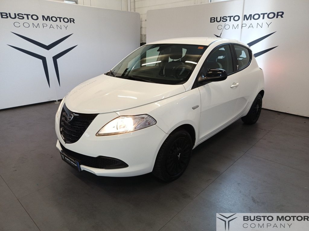 LANCIA Ypsilon Ypsilon 1.2 8v Gold c/CL 69cv E6 - 3