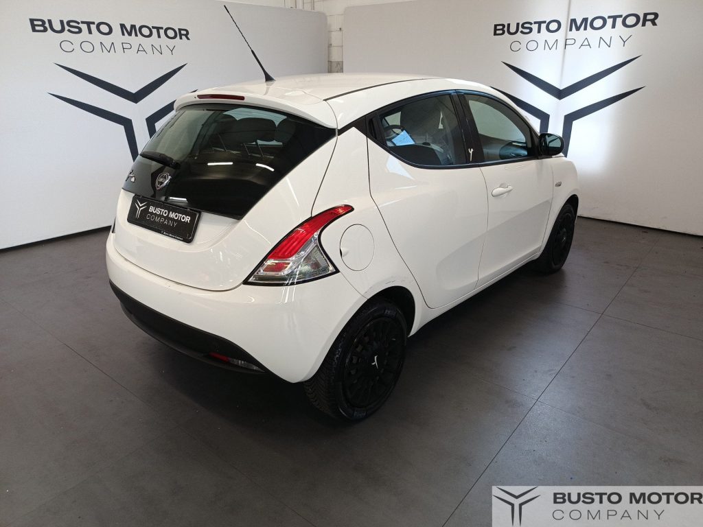 LANCIA Ypsilon Ypsilon 1.2 8v Gold c/CL 69cv E6 - 4