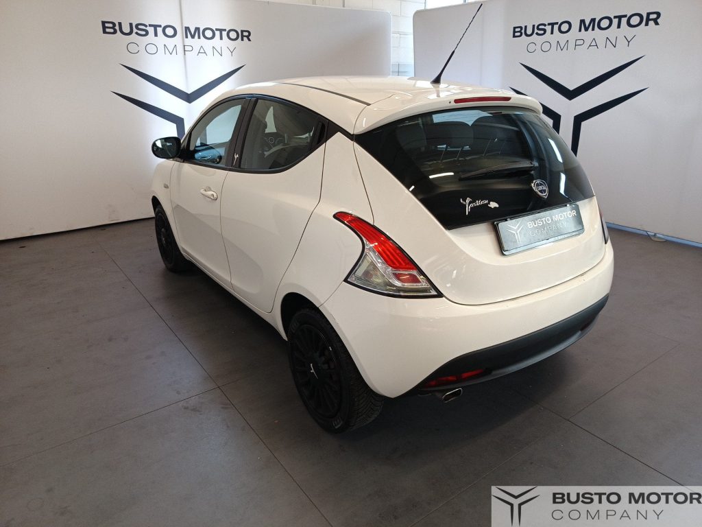 LANCIA Ypsilon Ypsilon 1.2 8v Gold c/CL 69cv E6 - 6