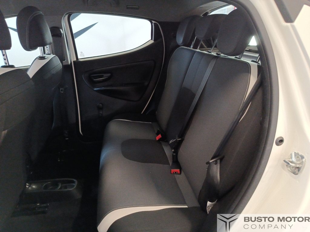 LANCIA Ypsilon Ypsilon 1.2 8v Gold c/CL 69cv E6 - 9