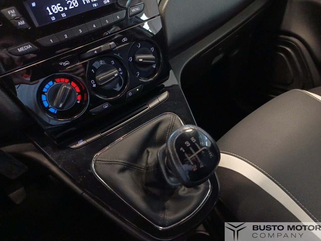 LANCIA Ypsilon Ypsilon 1.2 8v Gold c/CL 69cv E6 - 14