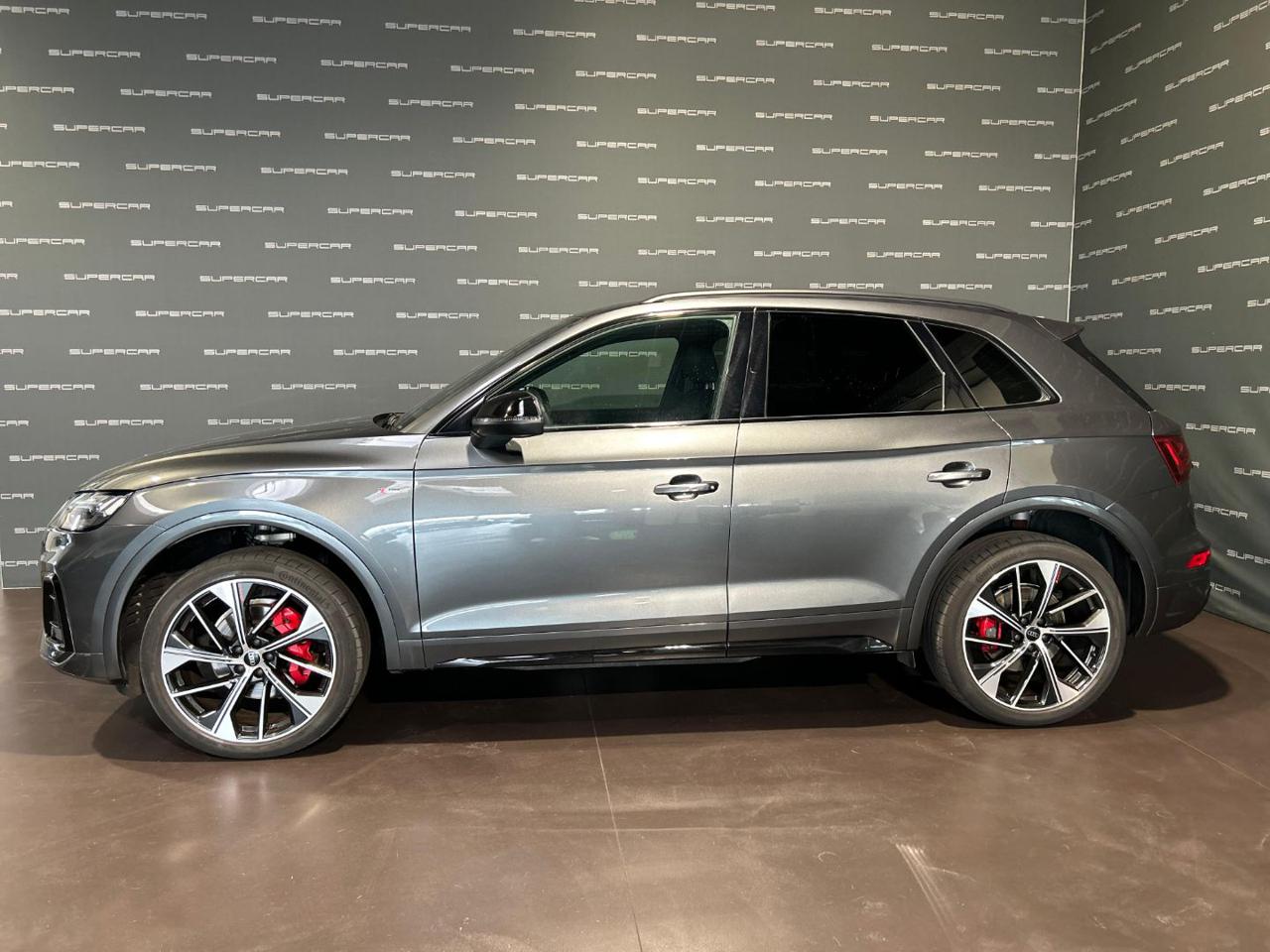 AUDI Q5 40 TDI 204 CV quattro S tronic Identity Black - 4