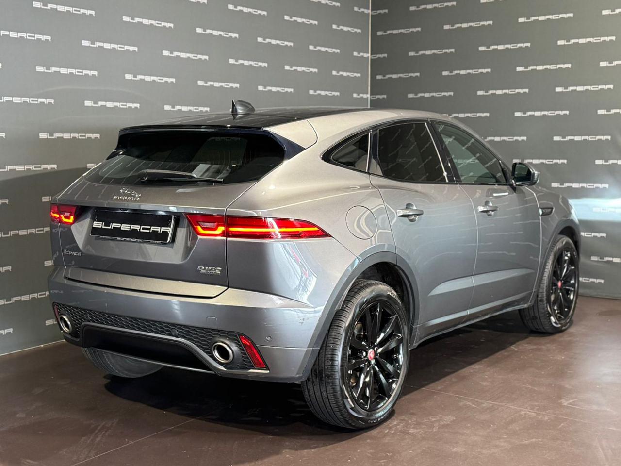 JAGUAR E-Pace 2.0D 150 CV AWD aut. R-Dynamic - 3