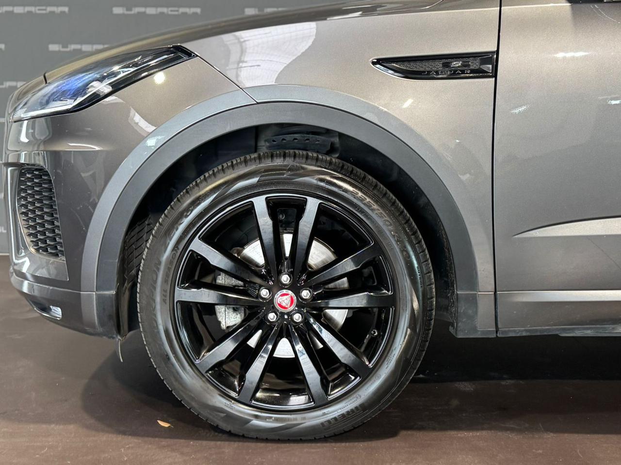 JAGUAR E-Pace 2.0D 150 CV AWD aut. R-Dynamic - 8
