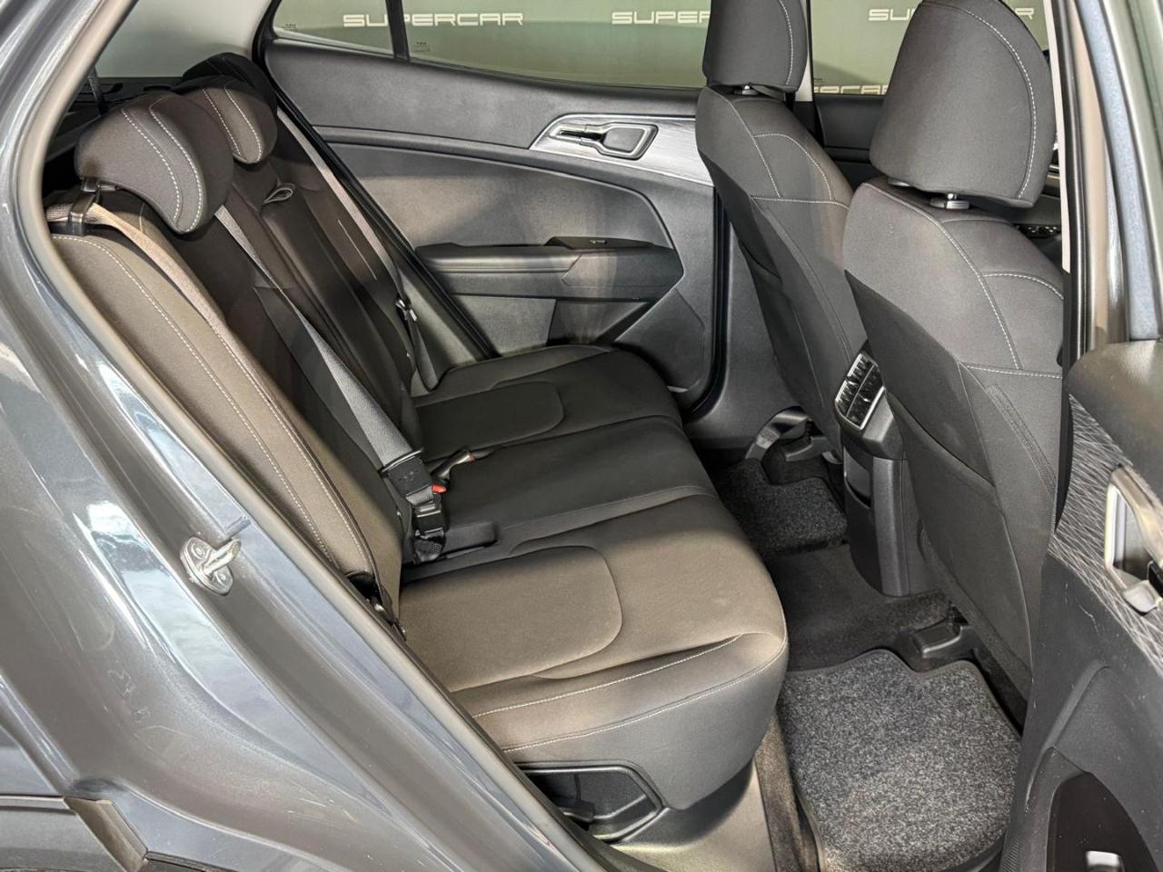 KIA Sportage 1.6 CRDi MHEV DCT Business - 13