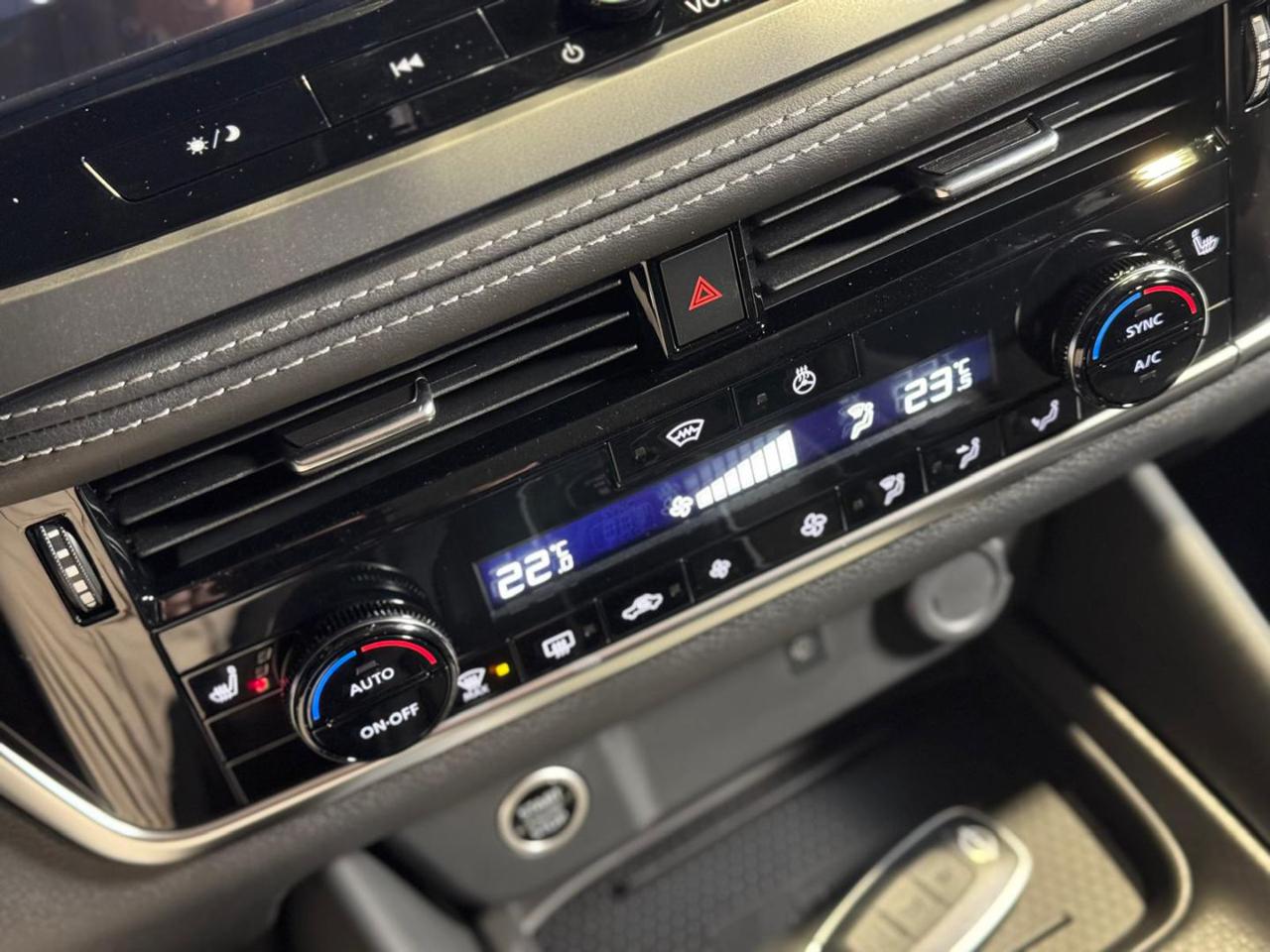 NISSAN Qashqai MHEV 158 CV Xtronic N-Connecta - 16