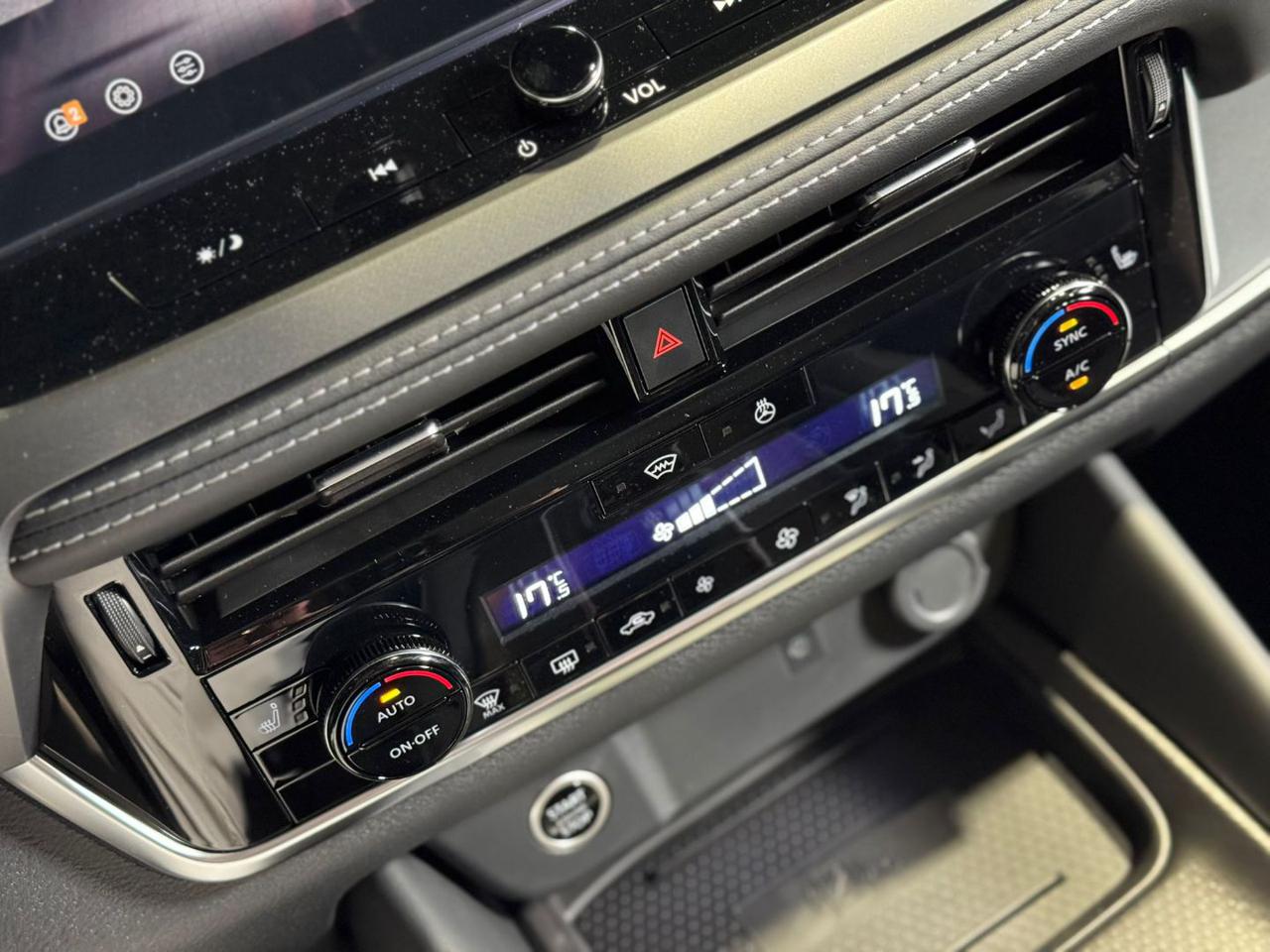 NISSAN Qashqai MHEV 158 CV Xtronic N-Connecta - 16
