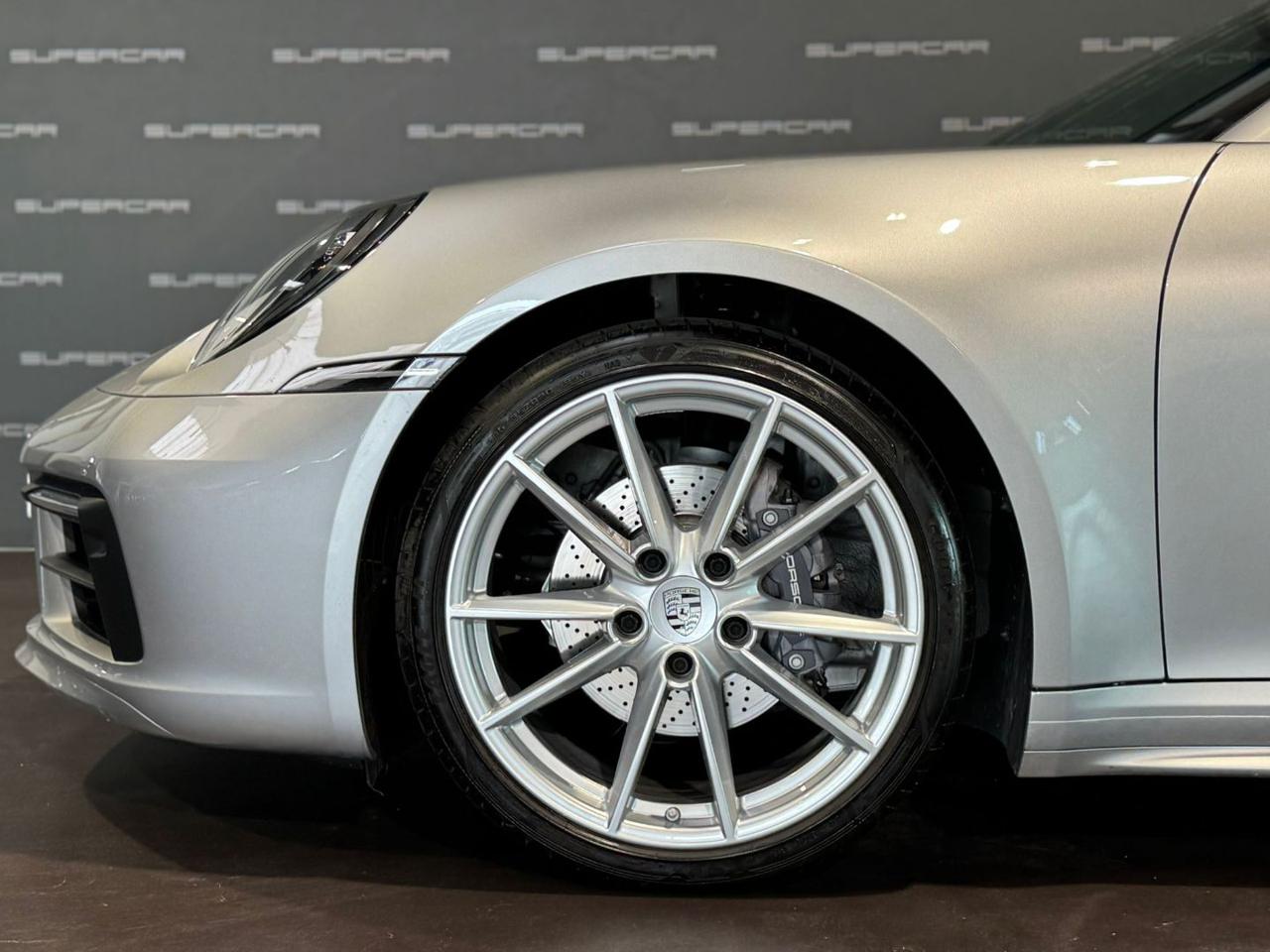 PORSCHE 911 Carrera - 8