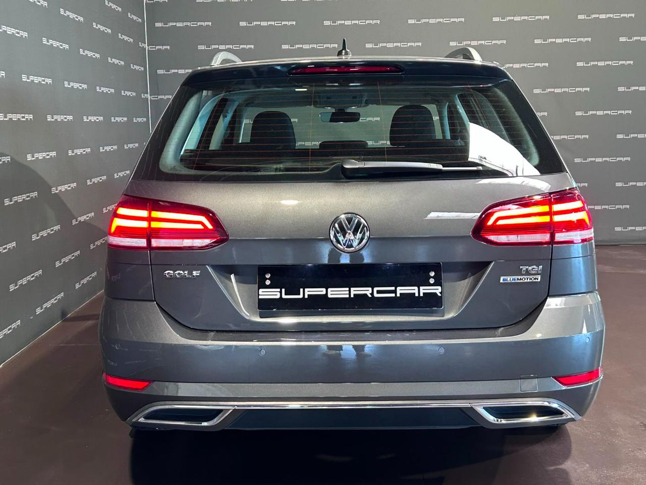VOLKSWAGEN Golf Variant 1.4 TGI DSG Executive BlueMotion - 4