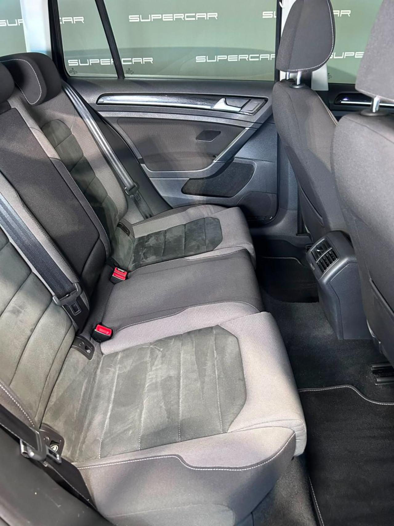 VOLKSWAGEN Golf Variant 1.4 TGI DSG Executive BlueMotion - 13