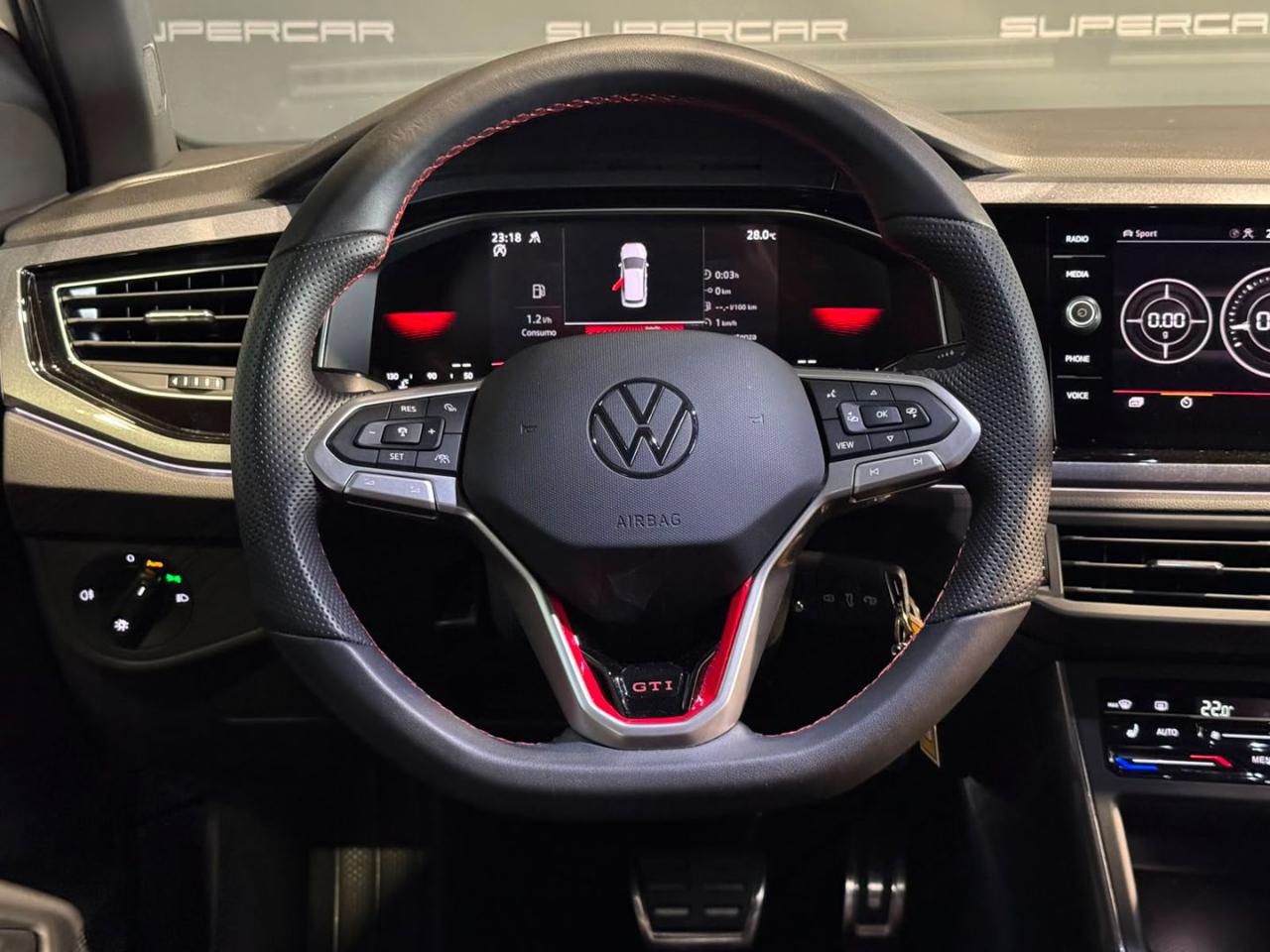 VOLKSWAGEN Polo 2.0 TSI DSG GTI - 11