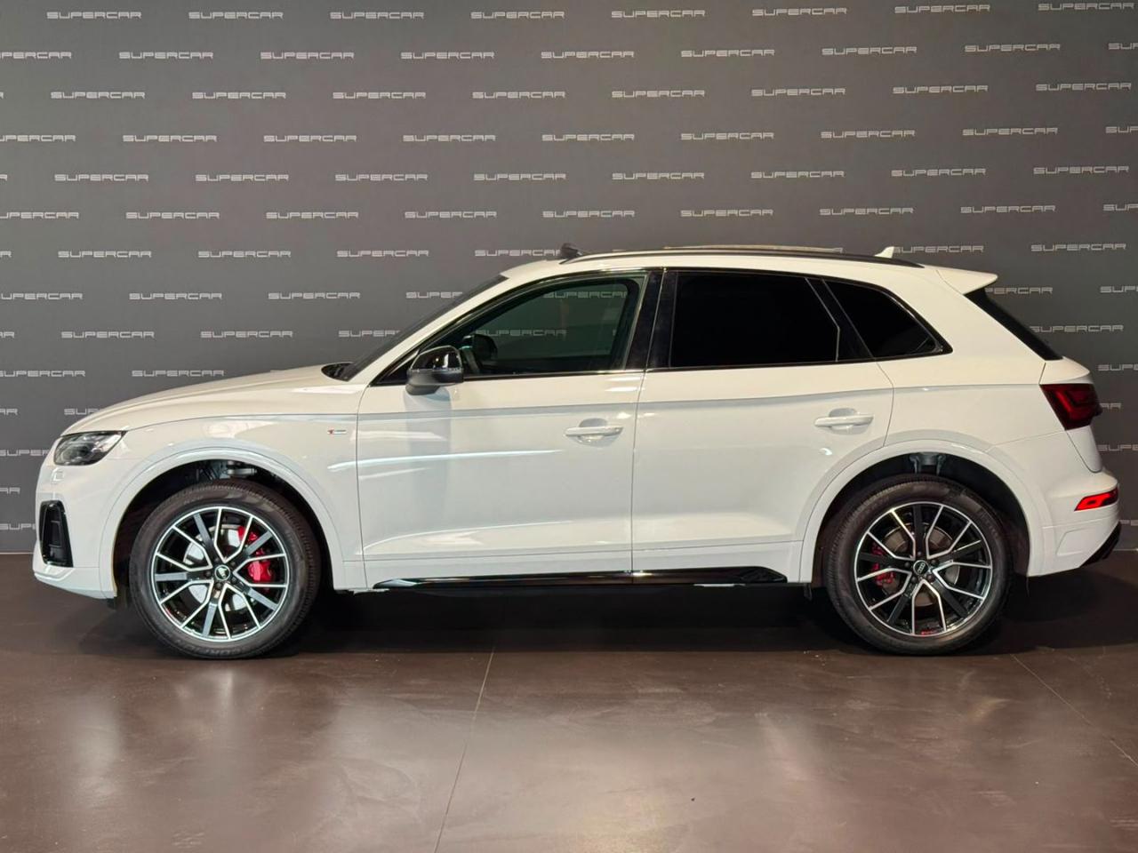 AUDI Q5 40 TDI 204 CV quattro S tronic Identity Black - 5