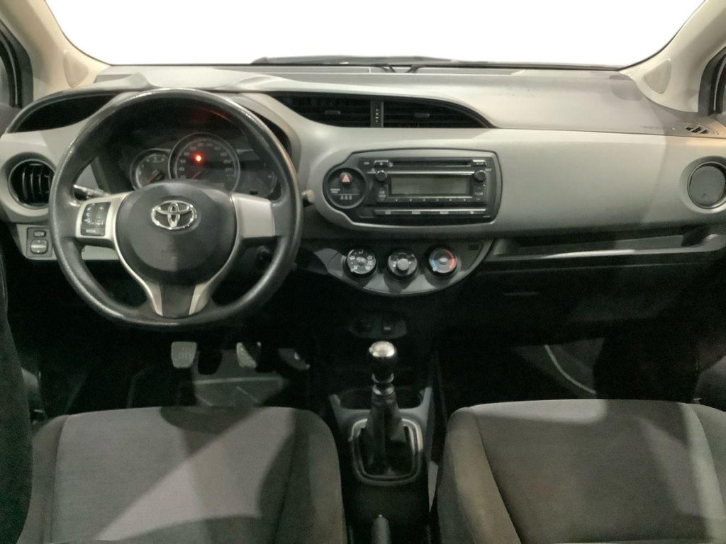 TOYOTA Yaris 1.4 D-4D 5 porte Cool - 7