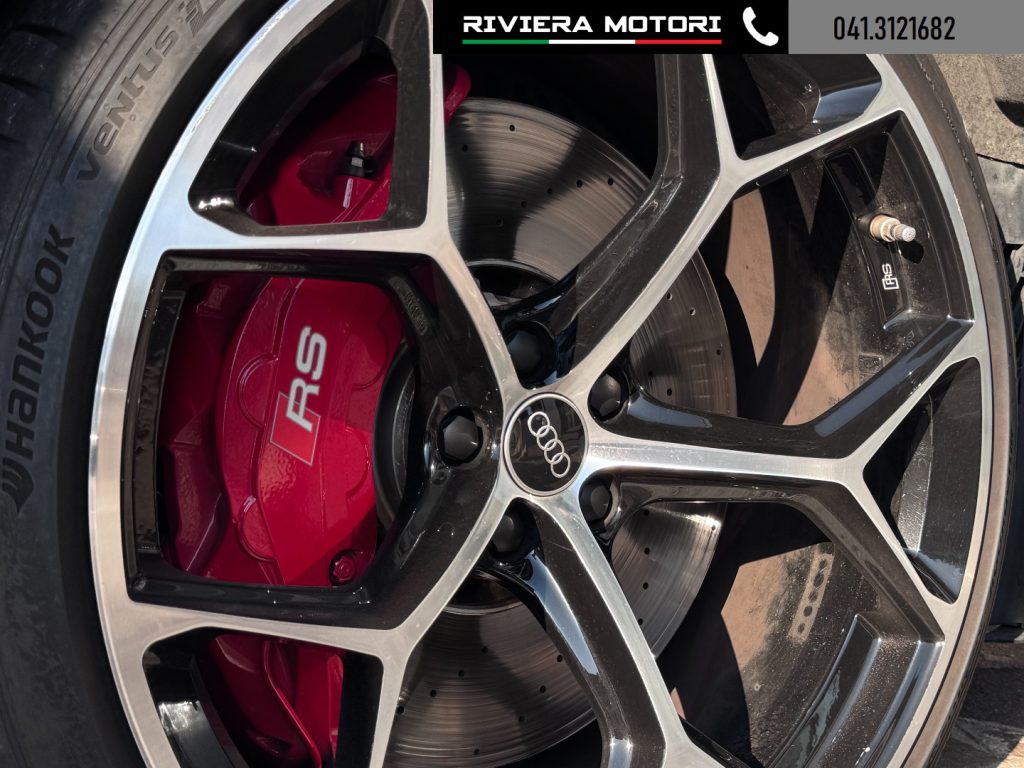 AUDI RS6 Avant 4.0 TFSI V8 quattro tiptronic Performance - 16