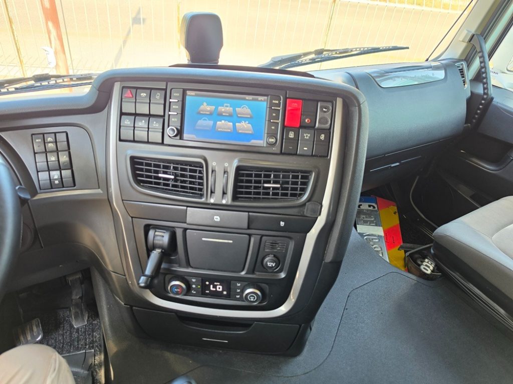 IVECO STRALIS HI-WAY 500 Y/PS 6x2 CAMBIO ZF + INTARDER - 8