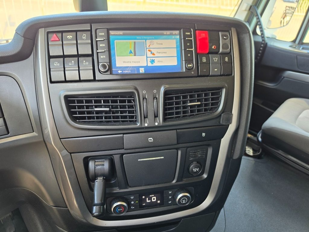 IVECO STRALIS HI-WAY 500 Y/PS 6x2 CAMBIO ZF + INTARDER - 13