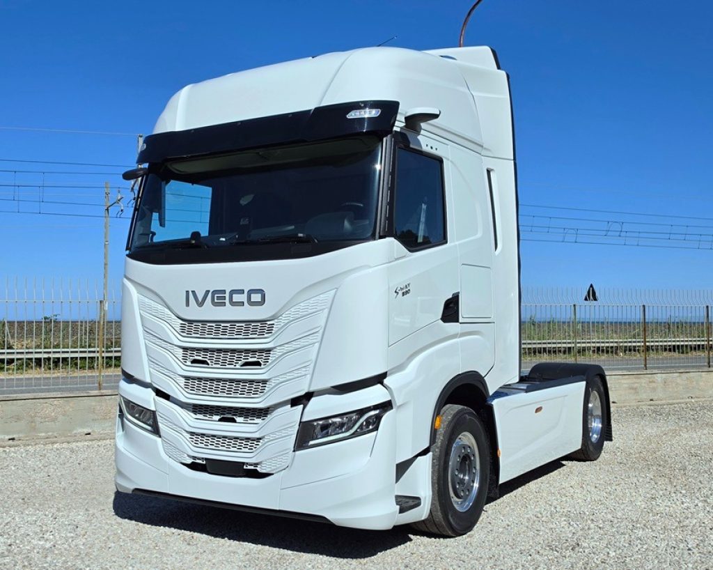 IVECO S-WAY 580 T/FP EU6 NUOVO INTARDER FULL OPTIONAL - 3