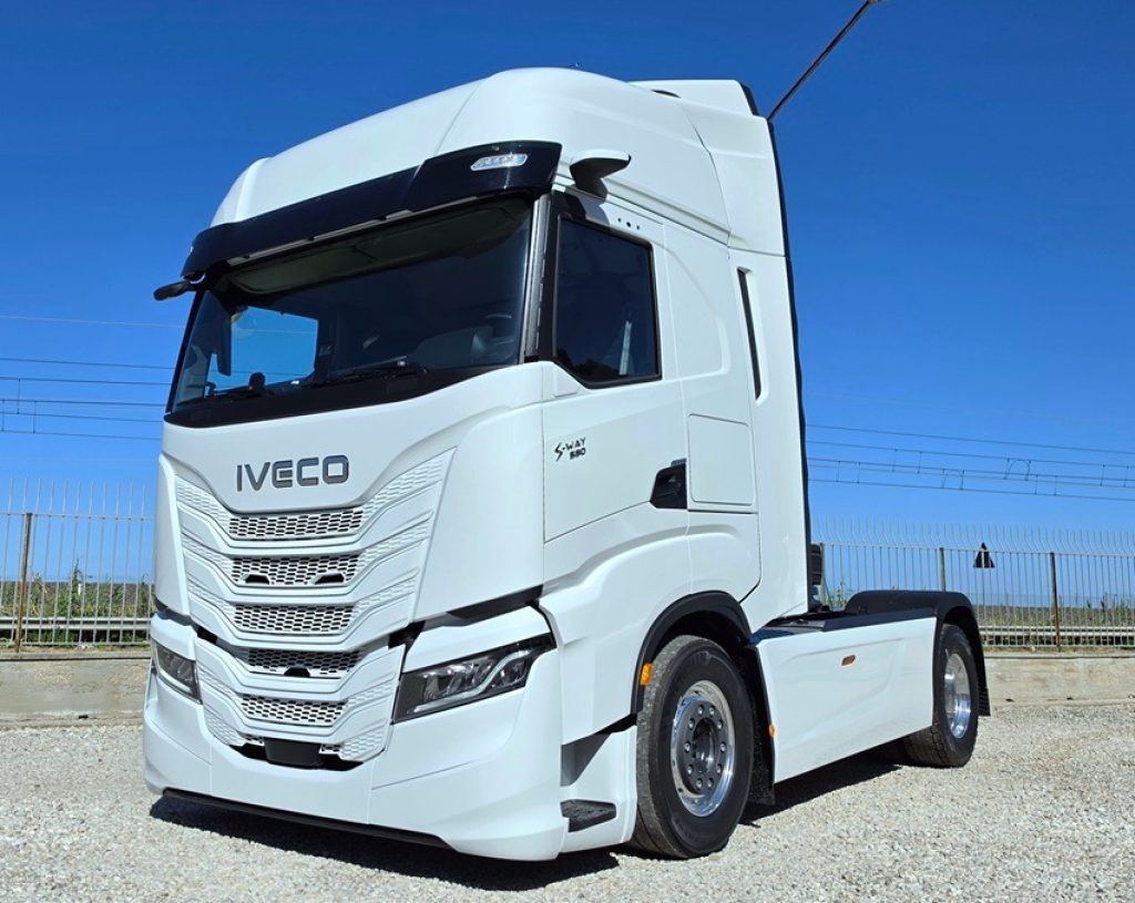 IVECO S-WAY 580 T/FP EU6 NUOVO INTARDER FULL OPTIONAL - 28
