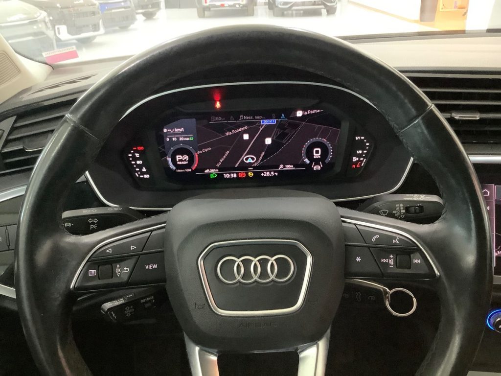 AUDI Q3 35 TDI S tronic Business Advanced - 17