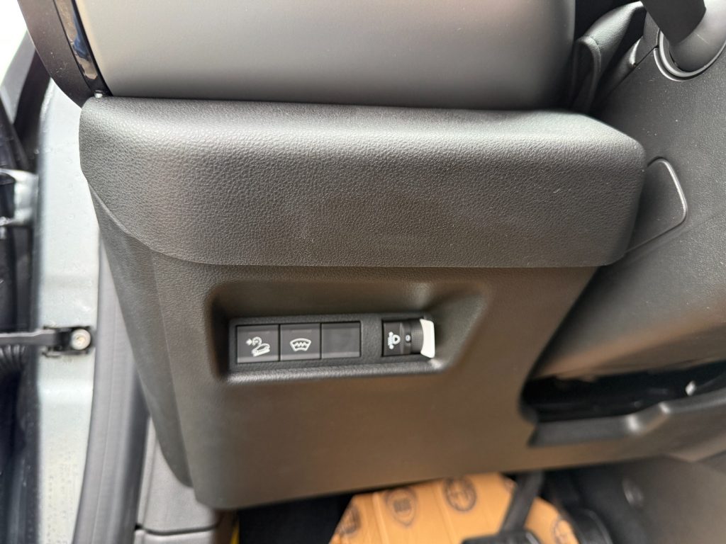 JEEP Avenger 1.2 Turbo MHEV 4xe Upland ACC Camera Winter Allrad - 10