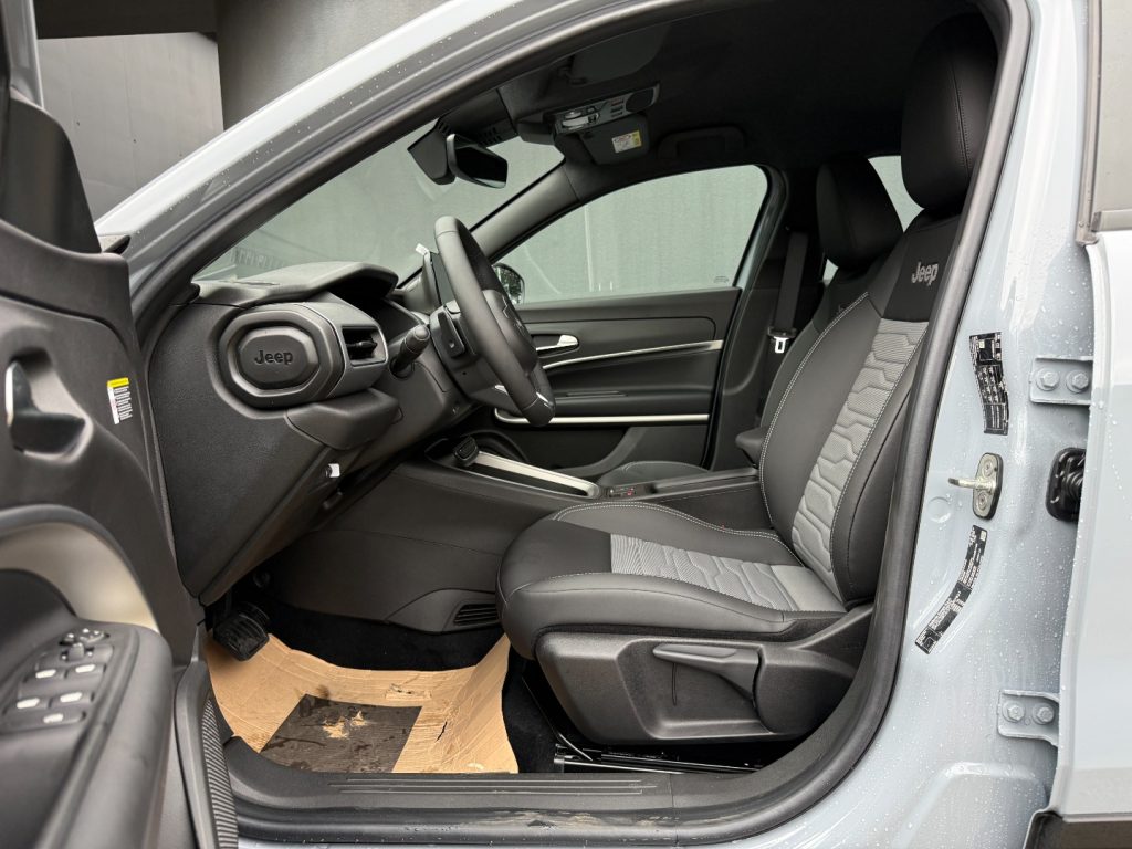 JEEP Avenger 1.2 Turbo MHEV 4xe Upland ACC Camera Winter Allrad - 4