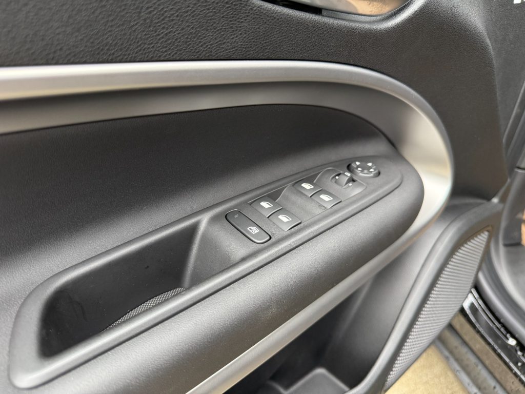 JEEP Avenger 1.2 Turbo MHEV 4xe Upland ACC Camera Winter Allrad - 9