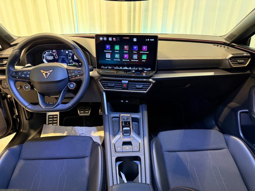 CUPRA Leon 2.0 TDI DSG **EDGE PACK** Keyless Advanced Cam - 6