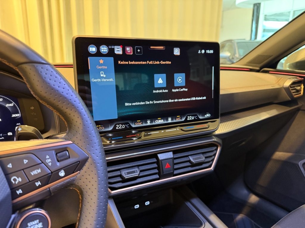 CUPRA Leon 2.0 TDI DSG **EDGE PACK** Keyless Advanced Cam - 14