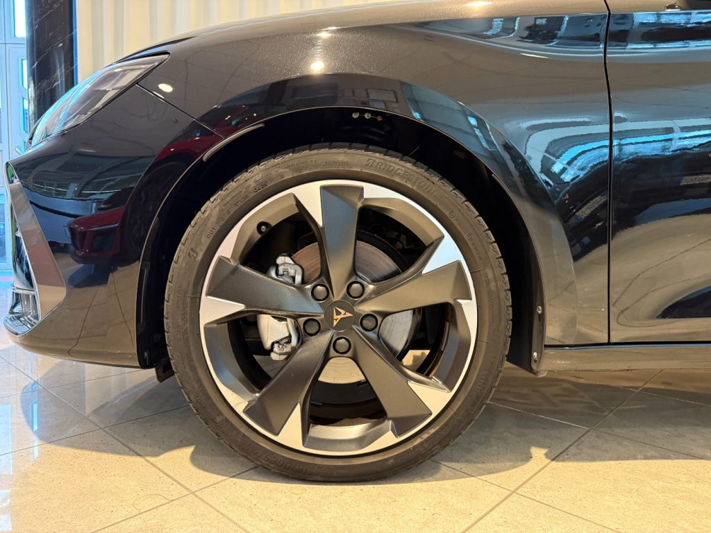 CUPRA Leon 2.0 TDI DSG **EDGE PACK** Keyless Advanced Cam - 17