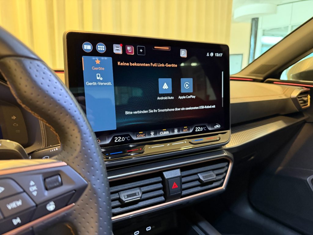 CUPRA Leon 2.0 TDI DSG **EDGE PACK** Keyless Advanced Cam - 14