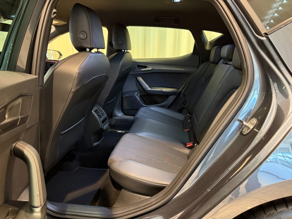 CUPRA Leon 2.0 TDI DSG **EDGE PACK** Keyless Advanced Cam - 5