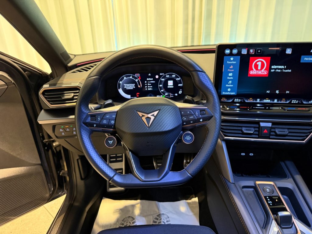 CUPRA Leon Sportstourer 2.0 TDI DSG EDGE PACK Matrix Camera - 7