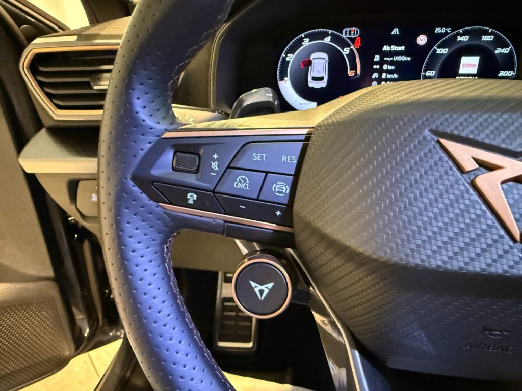 CUPRA Leon Sportstourer 2.0 TDI DSG EDGE PACK Matrix Camera - 10