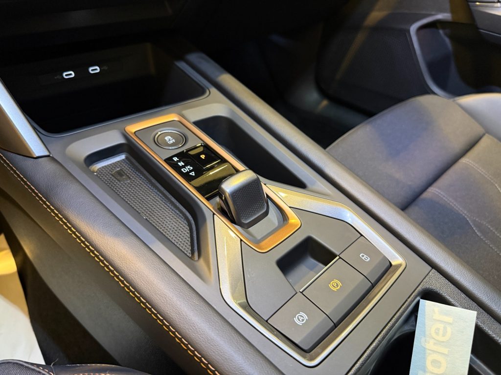 CUPRA Leon Sportstourer 2.0 TDI DSG EDGE PACK Camera App Conn - 16