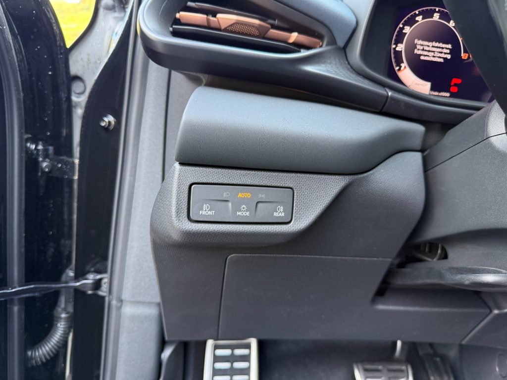 CUPRA Terramar 2.0 TSI 4Drive VZ GANCIO Camera App Connect LED - 10