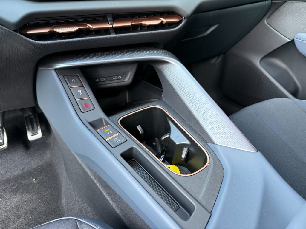 CUPRA Terramar 2.0 TSI 4Drive VZ GANCIO Camera App Connect LED - 17