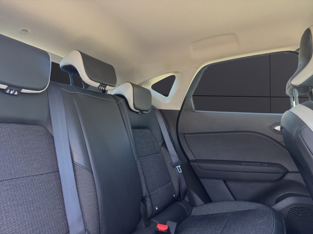 RENAULT Captur Plug-in Hybrid E-Tech 160 CV Intens - 17