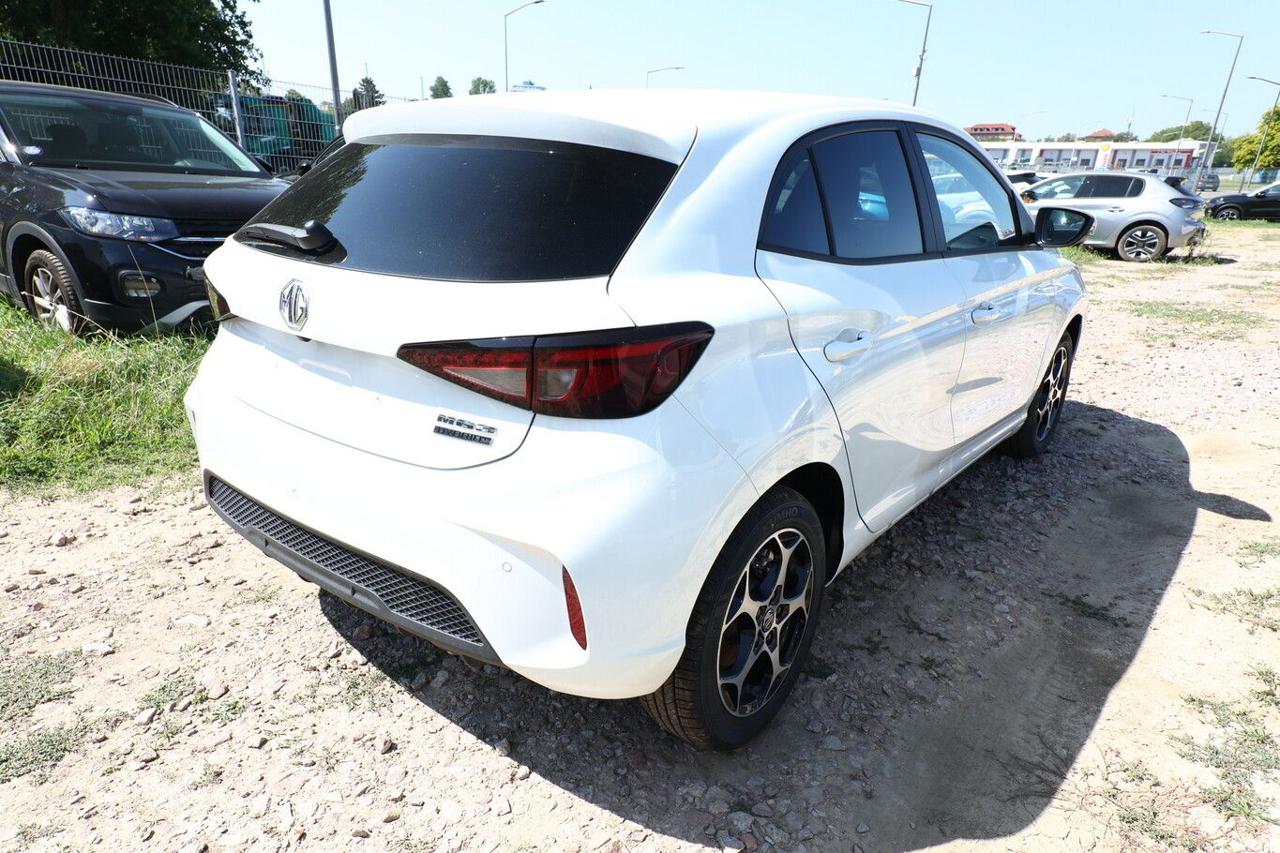 MG MG3 1.5 Hybrid+ 195cv  Luxury - 3