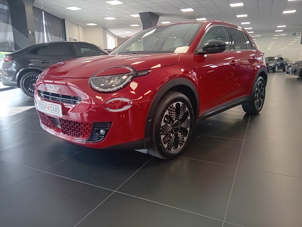 Clicca per ingrandire 600 - Hybrid 100 CV DCT MHEV La Prima