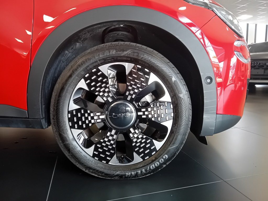 Clicca per ingrandire 600 - Hybrid 100 CV DCT MHEV La Prima