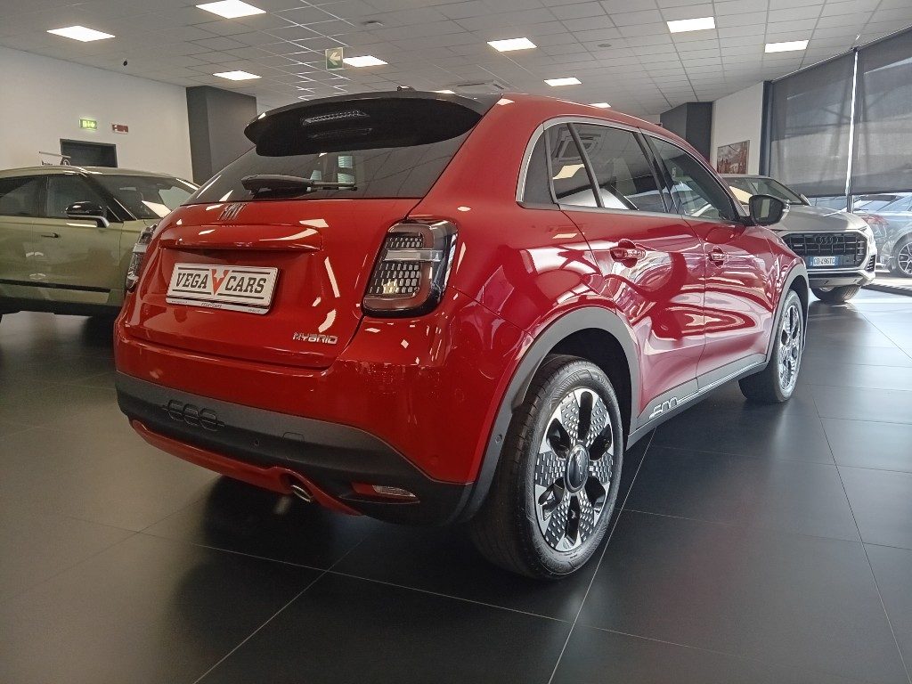 Clicca per ingrandire 600 - Hybrid 100 CV DCT MHEV La Prima