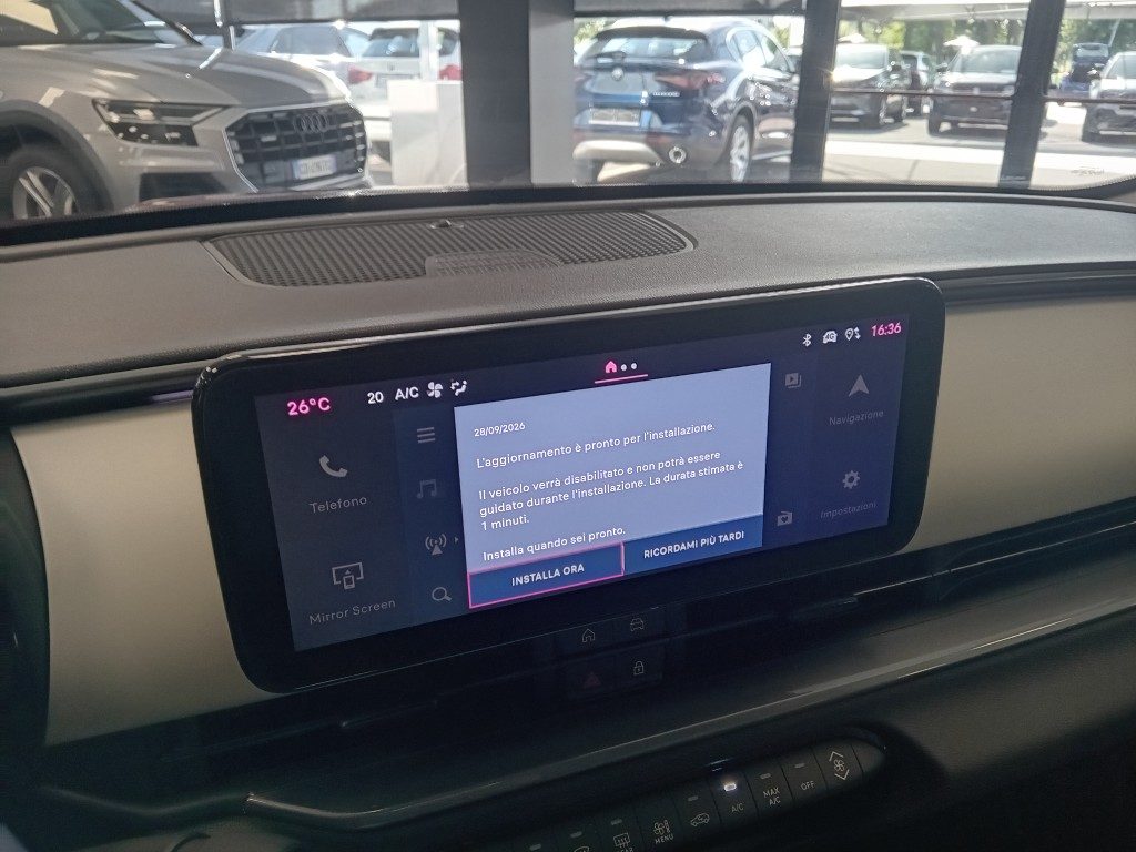 Clicca per ingrandire 600 - Hybrid 100 CV DCT MHEV La Prima