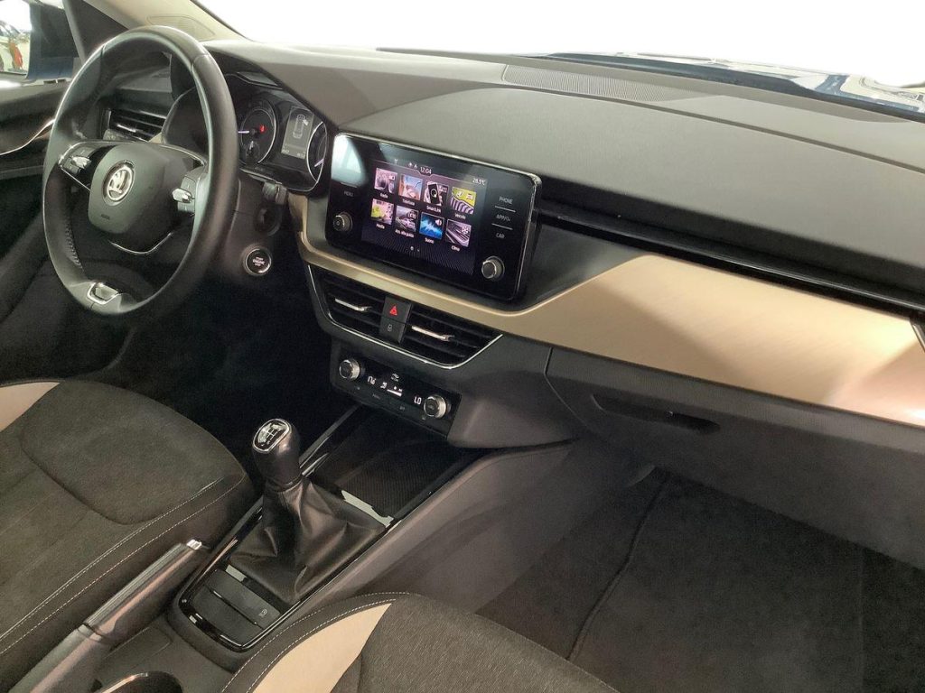 SKODA Kamiq 1.0 TSI 110 CV Black Dots - 9
