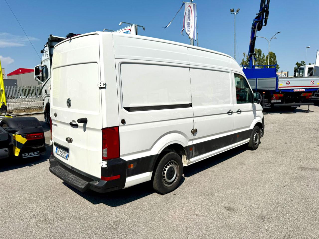VOLKSWAGEN CRAFTER  2.0 TDI L3H3 - 4