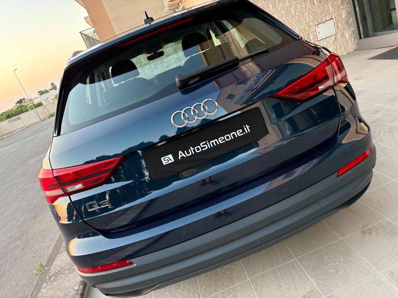 AUDI Q3 35 TDI 150 CV S tronic Business FARI LED - 29